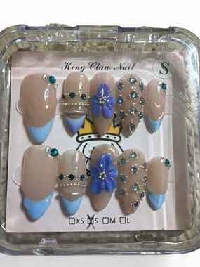 Beige & Blue Floral Rhinestone Press-On Nail Set by